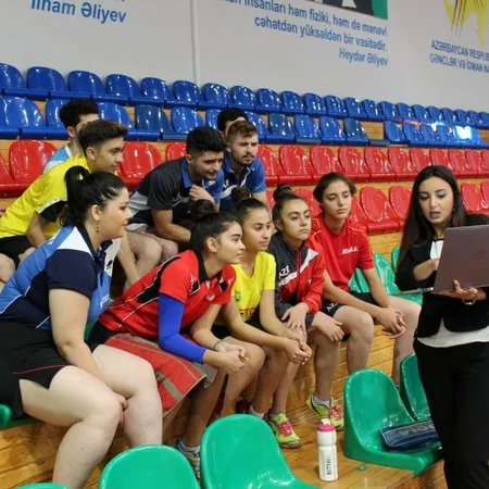 AMADA gimnastika və stolüstü tennislə məşğul olan idmançılar üçün seminar təşkil edib