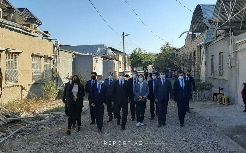 Türkiyənin Baş Ombudsmanı Gəncədə erməni vəhşiliyi ilə tanış olub