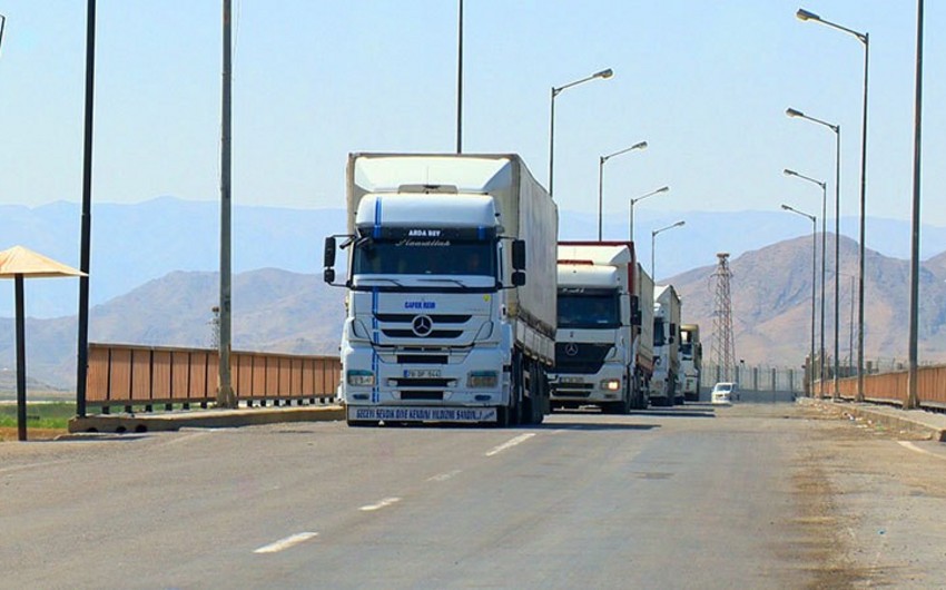Naxçıvana Bakı-Tbilisi-Qars dəmir yolu xətti ilə ilk dəfə yük daşınıb