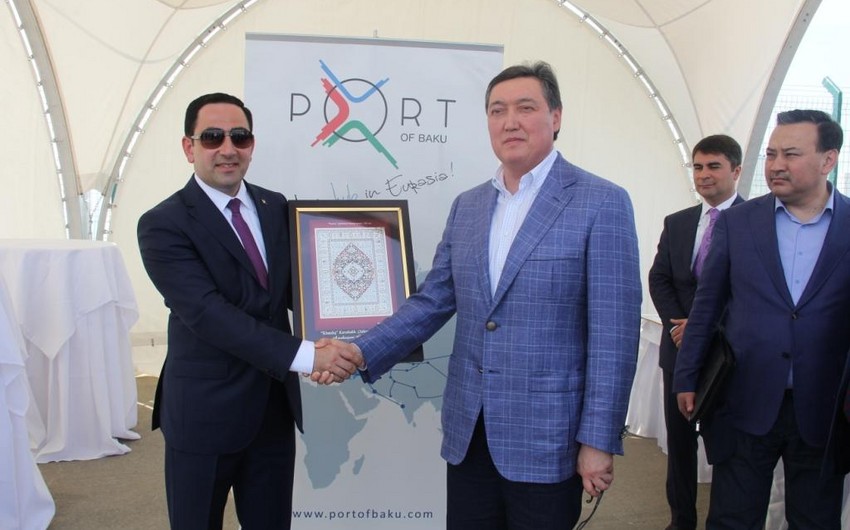 ​Qazaxıstan Dəmir Yollarının prezidenti yeni Bakı Limanına səfər edib