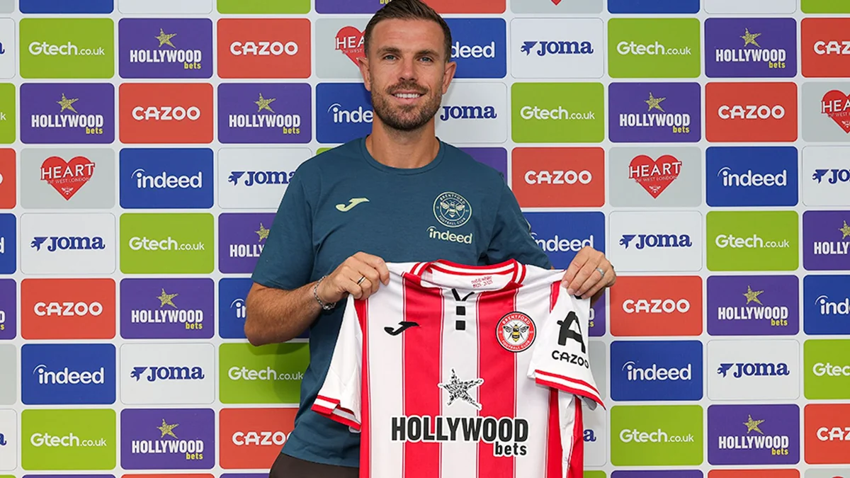 İngiltərə klubu Ayaksın sabiq yarımmüdafiəçisini transfer edib
