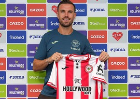 İngiltərə klubu Ayaksın sabiq yarımmüdafiəçisini transfer edib