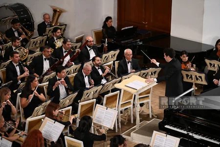 Fərhad Bədəlbəylinin ifasında konsert proqramı təşkil olunub