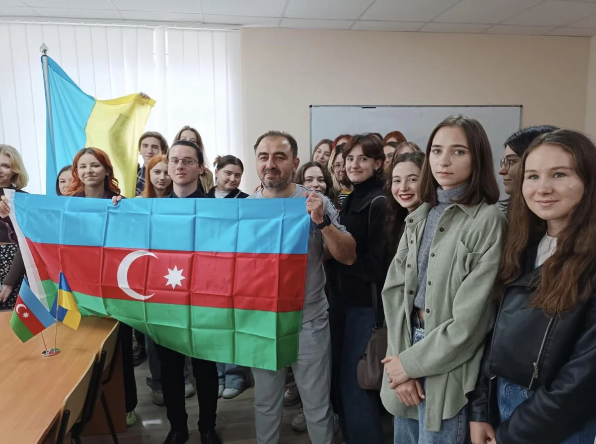 В Таврическом университете состоялась открытая лекция про украинско-азербайджанские отношения