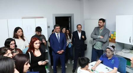 Autizm Mərkəzinə mediatur təşkil edilib, seminar keçirilib