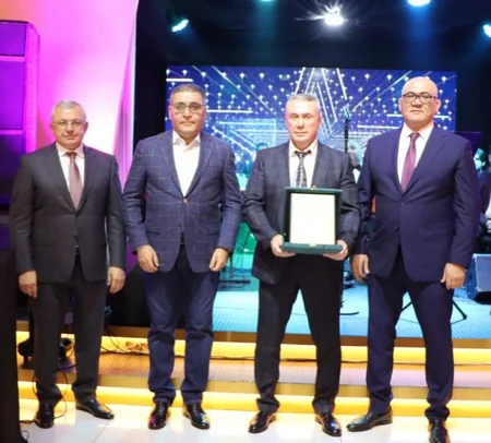 Dadaş Dadaşbəyli Azərbaycan Ağırlıqqaldırma Federasiyası tərəfindən ilin idmançısı seçilib