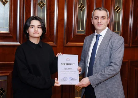 Ali Məhkəmədə fəaliyyətlərini uğurla başa vuran Femida könüllülərinə sertifikatlar verilib