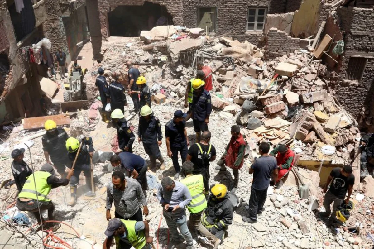 4 killed in Egypt’s residential building collapse
