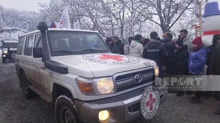 Автомобили МККК беспрепятственно проехали из Лачына в Ханкенди