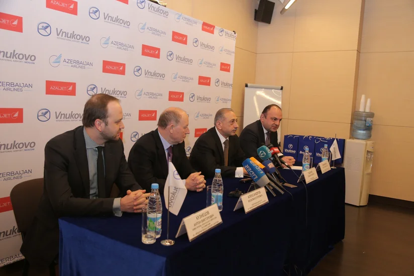 AZAL увеличивает число рейсов Баку-Москва