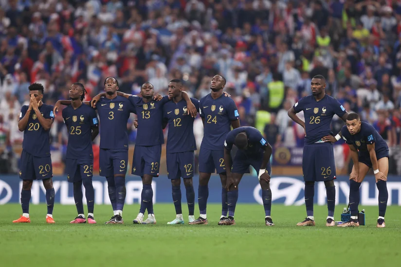 Fransa millisinin qaradərili futbolçuları irqçi təzyiqlərə məruz qalıblar