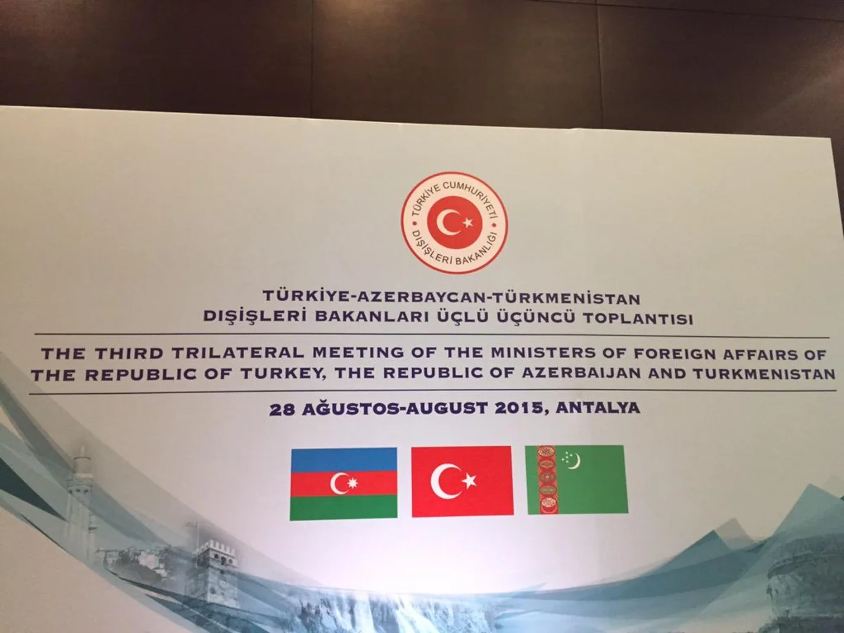 Antalyada Azərbaycan, Türkiyə və Türkmənistan XİN rəhbərlərinin üçtərəfli görüşü başlayıb