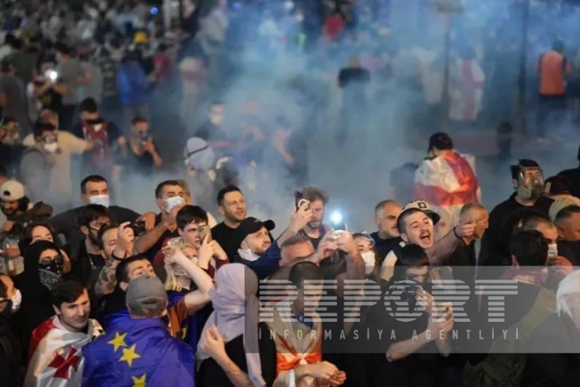 В Тбилиси возобновлена акция протеста против законопроекта об иноагентах