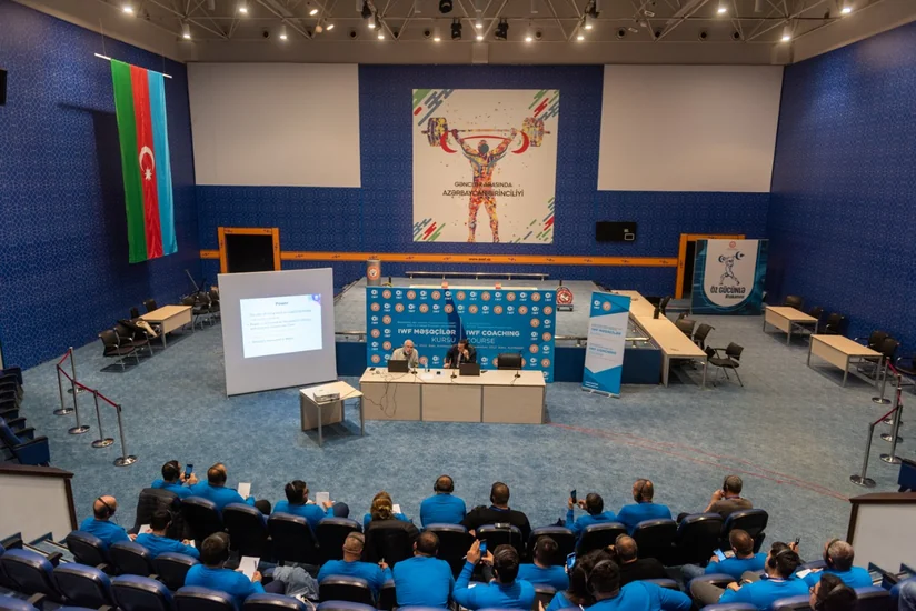 Bakıda ağırlıqqaldırma üzrə beynəlxalq məşqçilik kursu keçirilib 