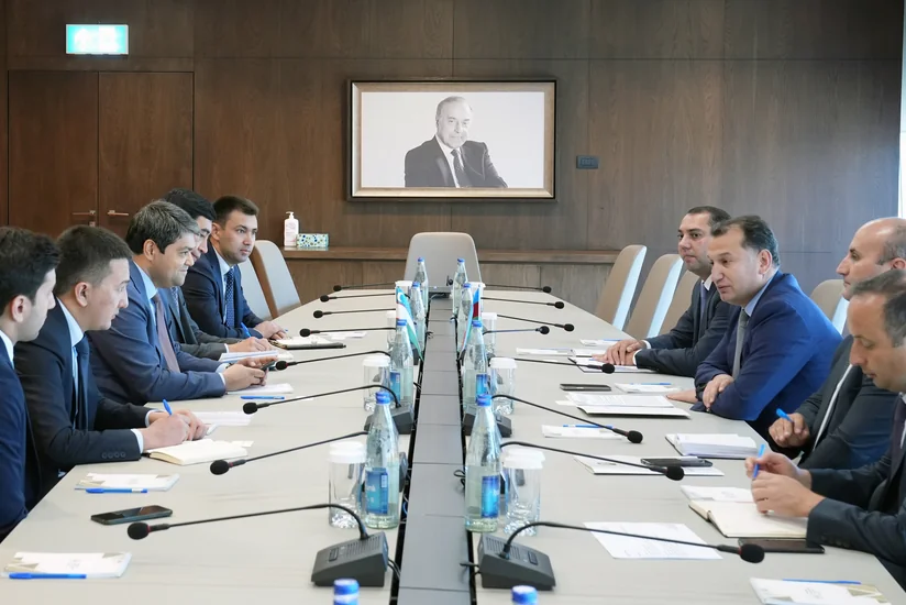 Azərbaycanla Özbəkistan digər ölkələrə birgə ixracı müzakirə ediblər