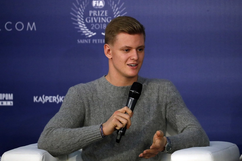 Сын Шумахера официально стал членом команды Феррари