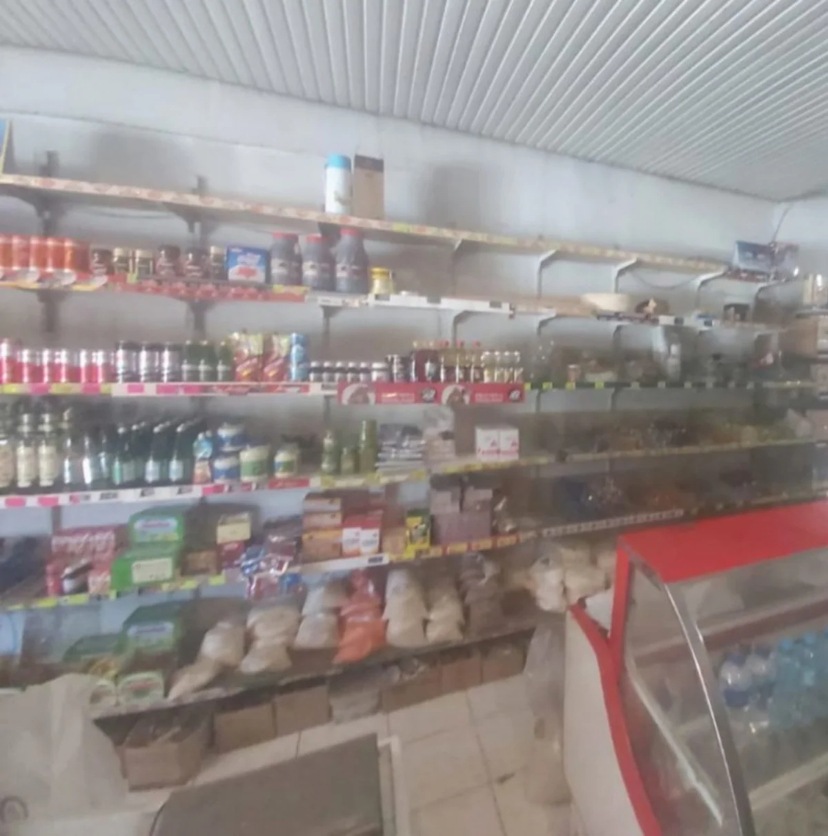 Oğuzda marketdə son istifadə müddəti bitmiş məhsullar aşkar edilib