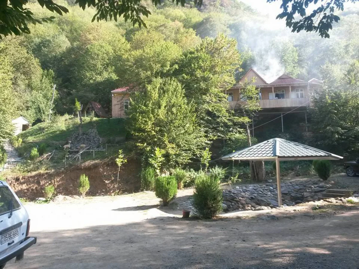 Tovuzda istirahət mərkəzində yanğın olub, turistlər evakuasiya edilib