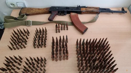 Ermənilər müharibədə oğurladıqları külli miqdarda silah-sursatı təhvil veriblər
