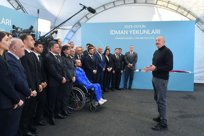 İlham Əliyev Xankəndidə idman ictimaiyyətinin nümayəndələri ilə görüşüb - YENİLƏNİB