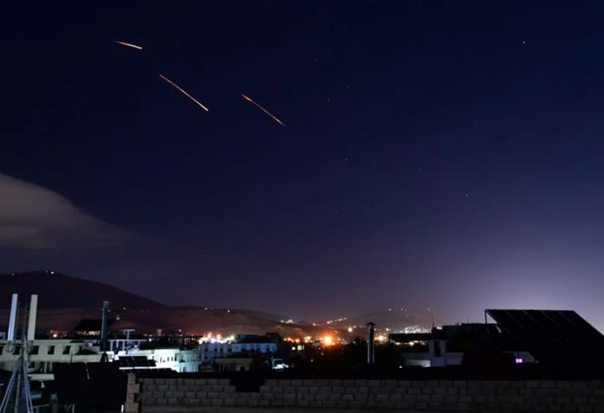 Suriyada yaşayış binasına aviazərbə nəticəsində 3 nəfər ölüb