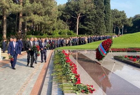 Xəzər rayonunda Heydər Əliyevin 100 illik yubileyinə həsr olunmuş tədbir keçirilib
