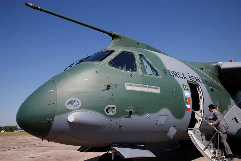 Embraer начнет строить военные самолеты по стандартам НАТО
