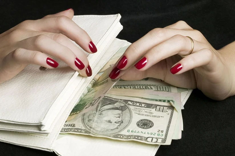 Parlamentdə terror törədən erməni məhbusun anasına dələduzluq edən 5 aydır tapılmır