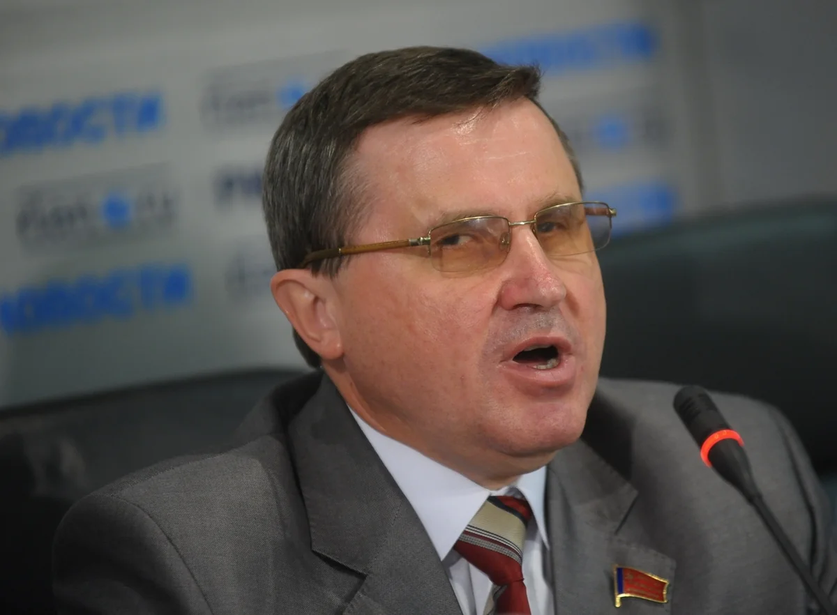 Dövlət Dumasının deputatı: Azərbaycan-Rusiya əlaqələrinin inkişafı mütəxəssislərin sayının artırılmasını labüd edir