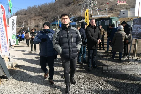 Xankəndi-Laçın yolunda aksiya keçirilən əraziyə yerli rus icmasının nümayəndələri gəliblər