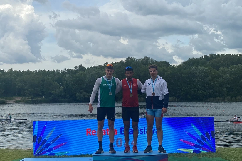 Azərbaycan idmançısı “Bratislava Reqatası”nda bürünc medal qazanıb