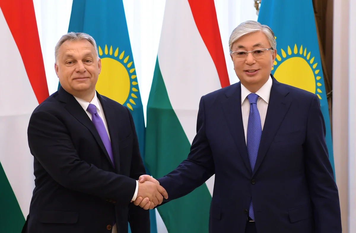 President of Kazakhstan discusses issues of cooperation with Hungarian PM