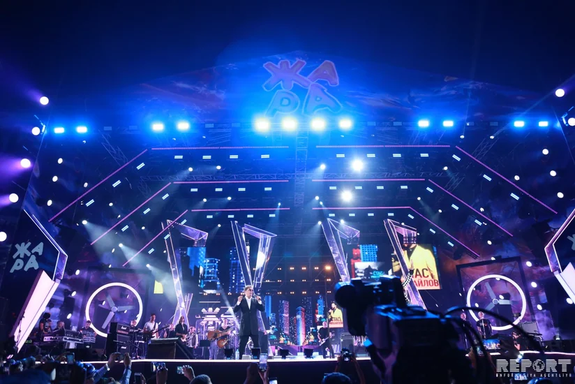Bakıda “JARA” festivalının qala konsertindən görüntülər - VİDEOREPORTAJ