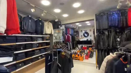 FHN Bakıda geyim mağazasını bağlayıb