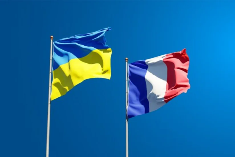 Франция призвала всех соотечественников немедленно покинуть Украину
