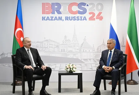 Ilham Aliyev meets with head of Tatarstan