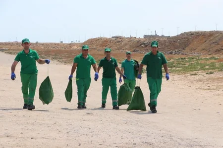 Xəzər dənizinin Bilgəh sahili tullantılardan təmizlənib