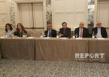 ​Bakıda sağlamlıq imkanları məhdud uşaqlara cəmiyyətin diqqətinin artırılması müzakirə edilib