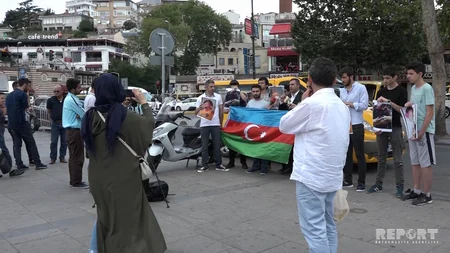 İstanbulda Ermənistanın Alıxanlıda törətdiyi vəhşiliyə qarşı etiraz aksiyası keçirilib - FOTO