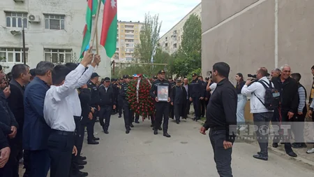 Ermənilərin mina terrorunda həlak olan polis serjantı Sumqayıt Şəhidlər xiyabanında dəfn edilib - YENİLƏNİB