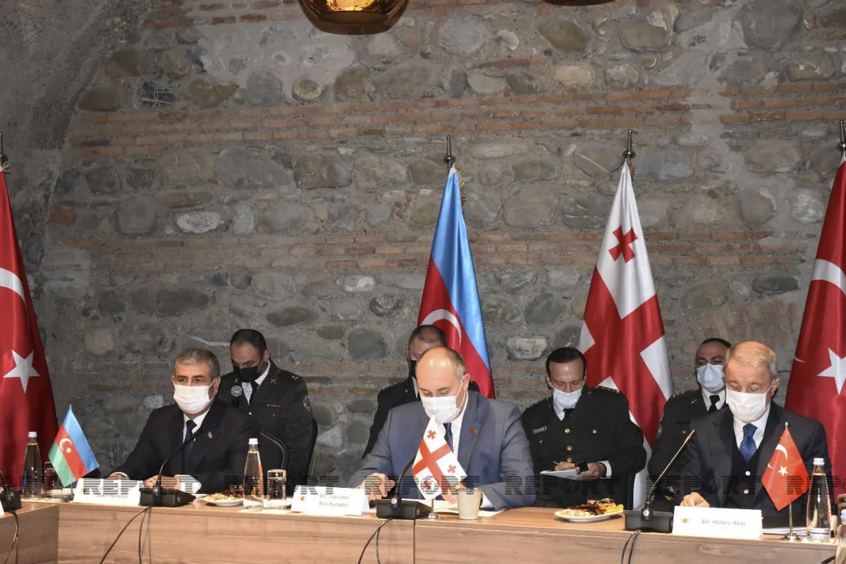 Azerbaijani, Turkish, Georgian defense ministers' presser focuses on regional security