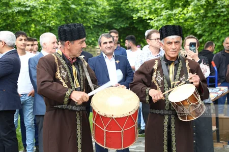 Qəbələdəki Cotari kilsəsində Pasxa bayramı qeyd edilib - YENİLƏNİB