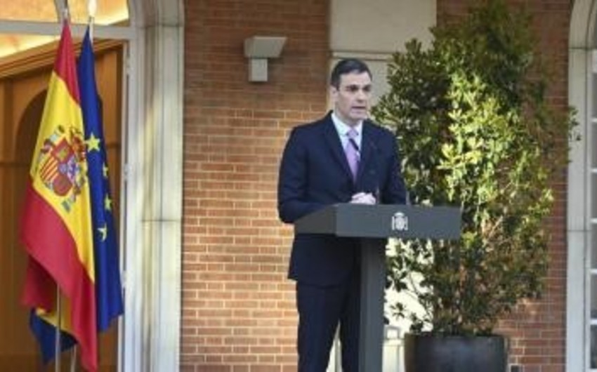 Pedro Sánchez refuses to resign amid potential corruption scandal