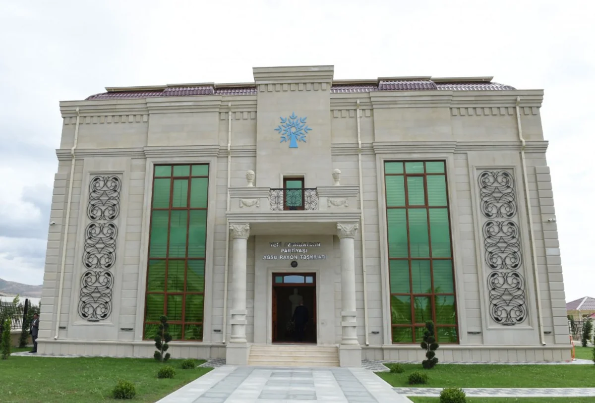 ​YAP-ın Ağsu rayon təşkilatının yeni inzibati binasının açılışı olub
