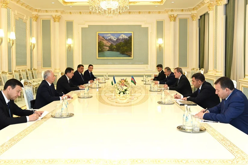 Джейхун Байрамов встретился с узбекским коллегой