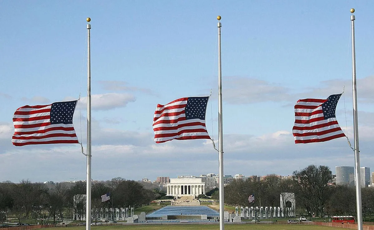 В США 9 января объявлен днем траура