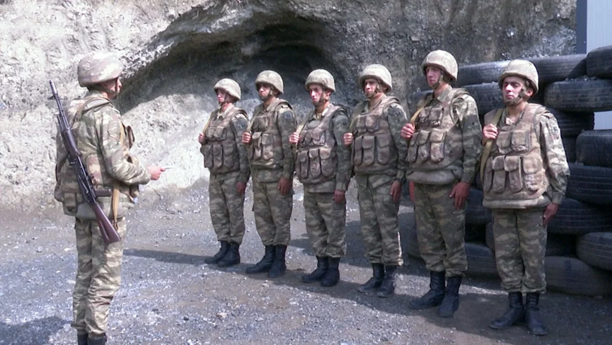 Azad olunmuş ərazilərdə döyüş növbətçiliyi yüksək səviyyədə təşkil edilir