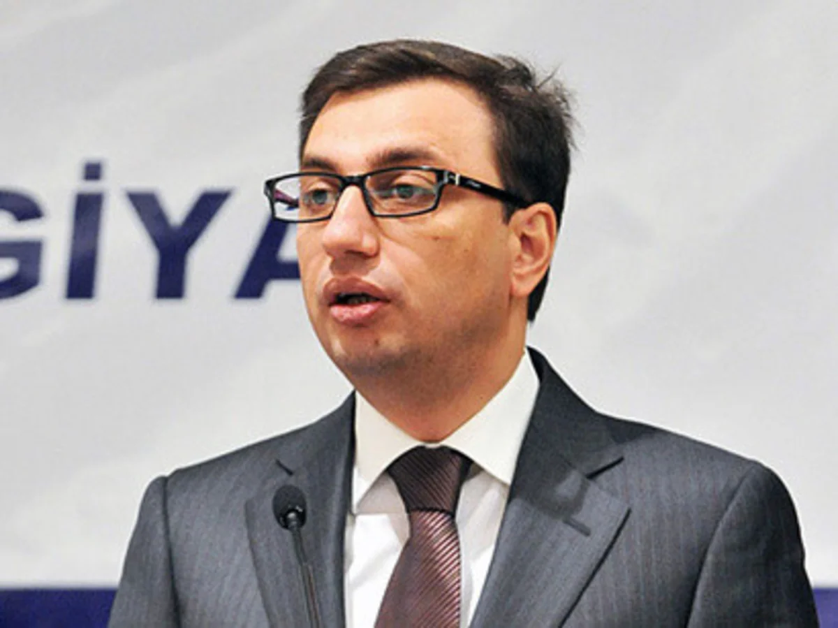 ​Rüfət Aslanlı Antikollektor Mərkəzinin ofisinə gedib