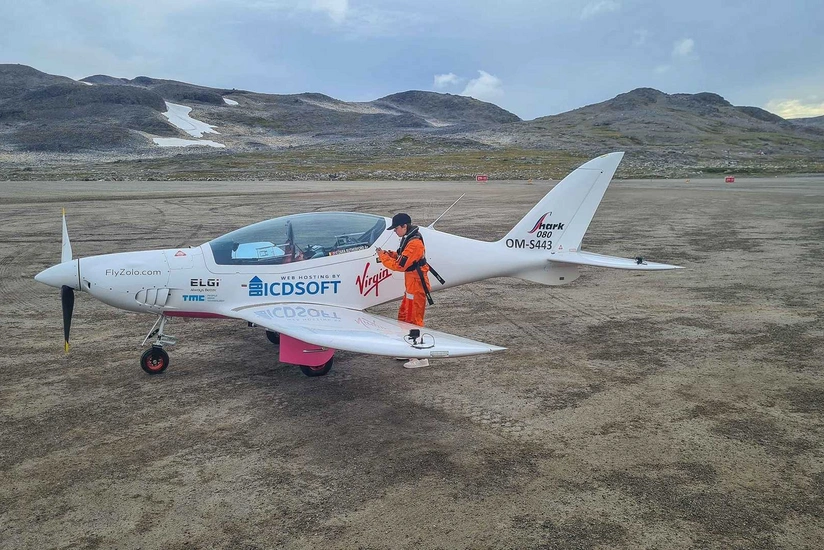 19-летняя девушка стала самой молодой летчицей, облетевшей мир в одиночку