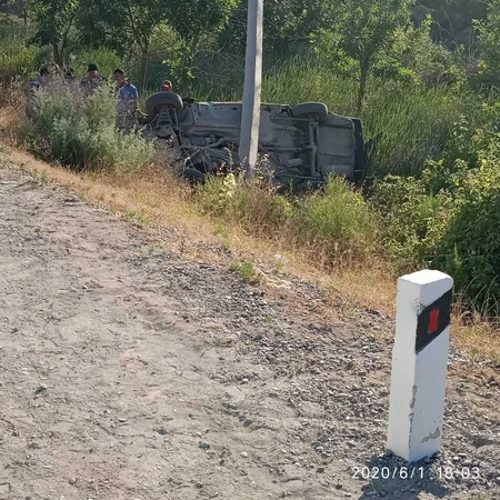 В Имишли перевернулся автомобиль, пострадал водитель